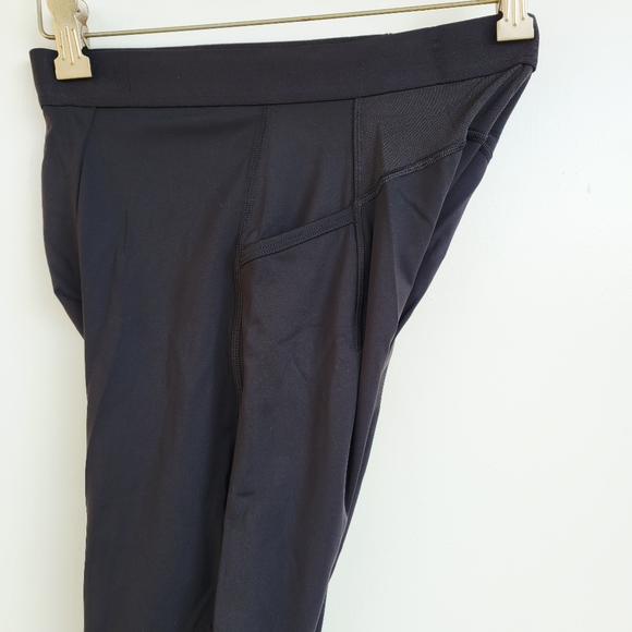 Lululemon Surge Light 3/4 Tight 23" Black Size Medium - Picture 12 of 16